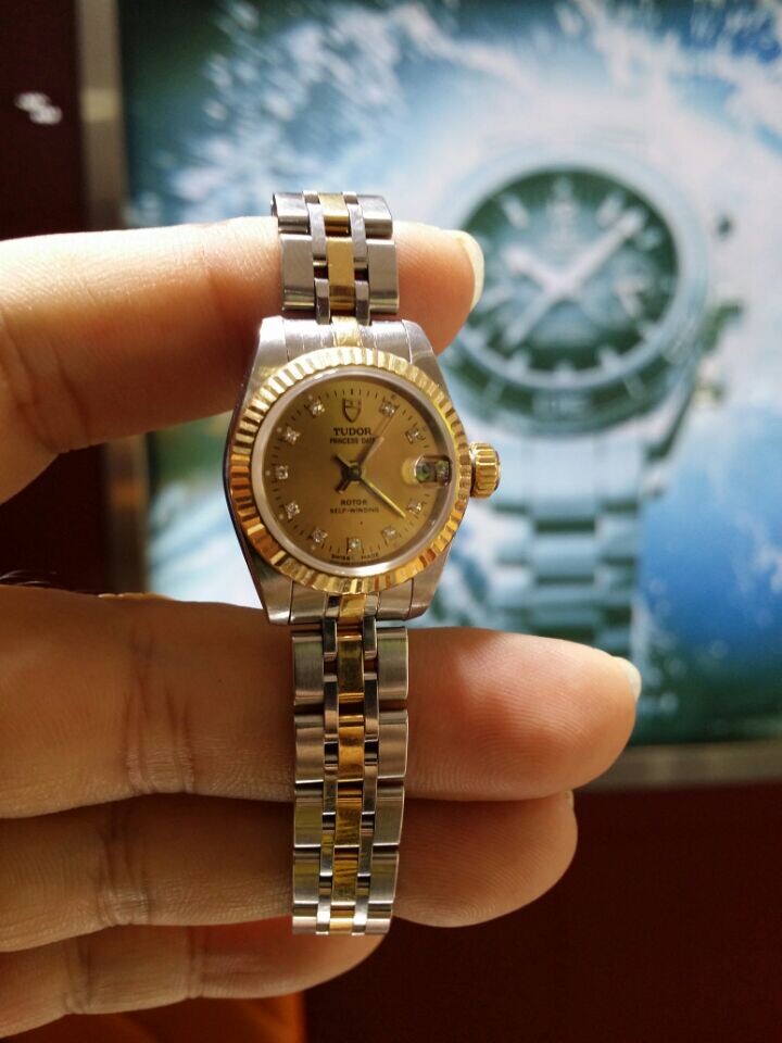 女款帝舵十钻间金92513