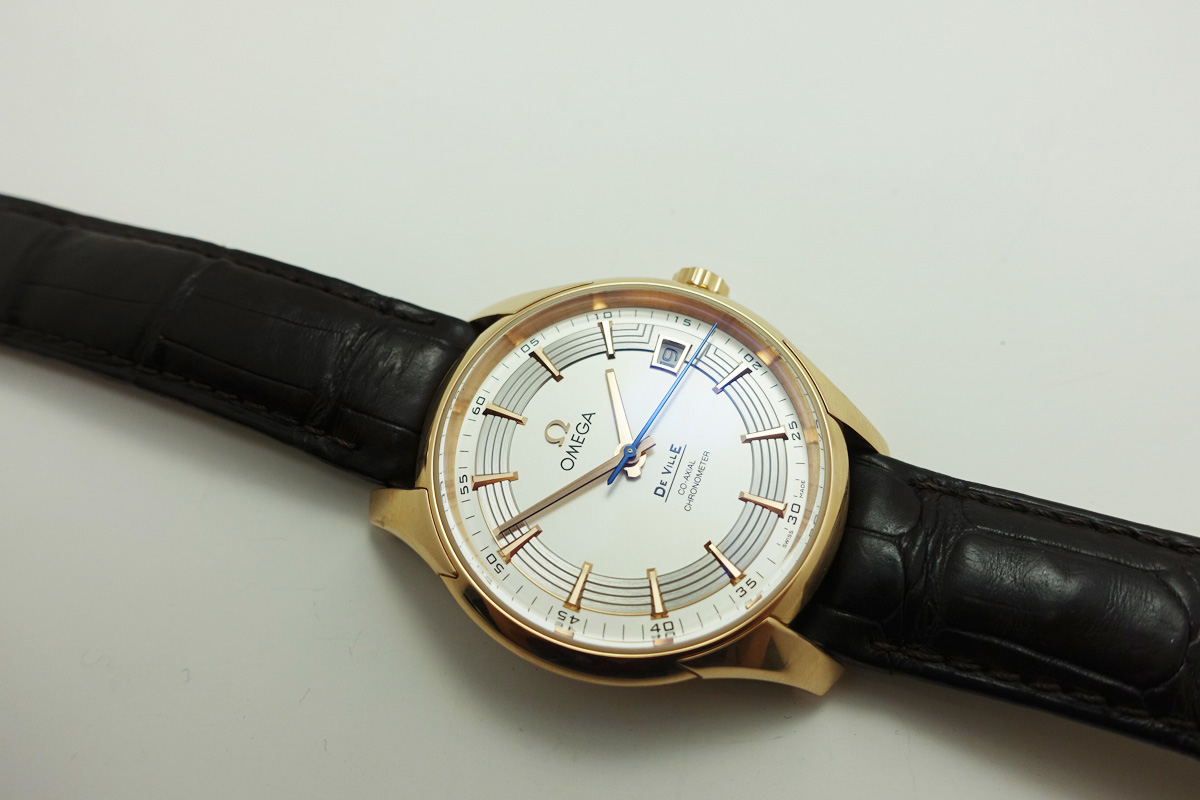 18k玫瑰金欧米茄蝶飞8500侧透款