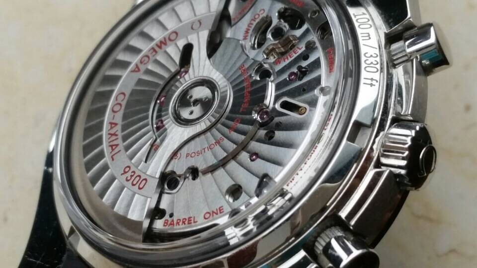 欧米茄同轴9300机芯登月超霸